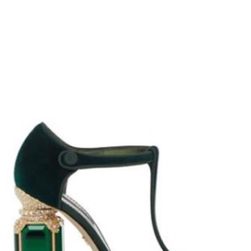 Meet your Posher, Felicity